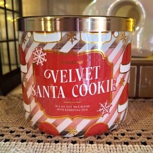 Goose Creek Velvet Santa Cookie Candle